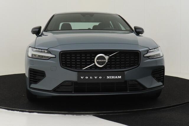 Volvo S60 RECHARGE T6 AWD ULTIMATE DARK -PANO.DAK|B&W-AUDIO|360°CAM|TREKHAAK|HEAD UP DISP.