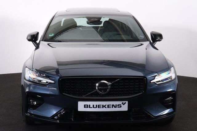 Volvo S60 B4 Plus Dark - Panorama/schuifdak - IntelliSafe Assist & Surround - 360º Camera - Harman/Kardon audio - Adaptieve LED koplampen - Verwarmde voorstoelen, stuur & achterbank - Parkeersensoren voor & achter - Elektr. bedienb. voorstoelen met geheugen - Draad