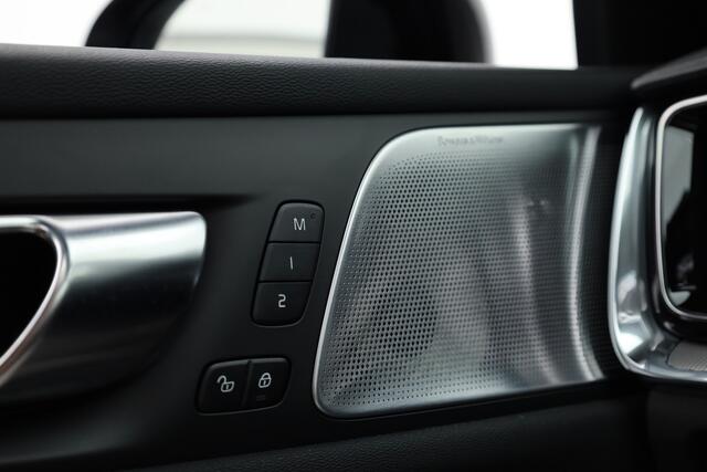 Volvo S60 T8 Polestar Engineered ''455PK'' | Pano | HUD | 360cam | Bowers & Wilkins | Pilot Assist