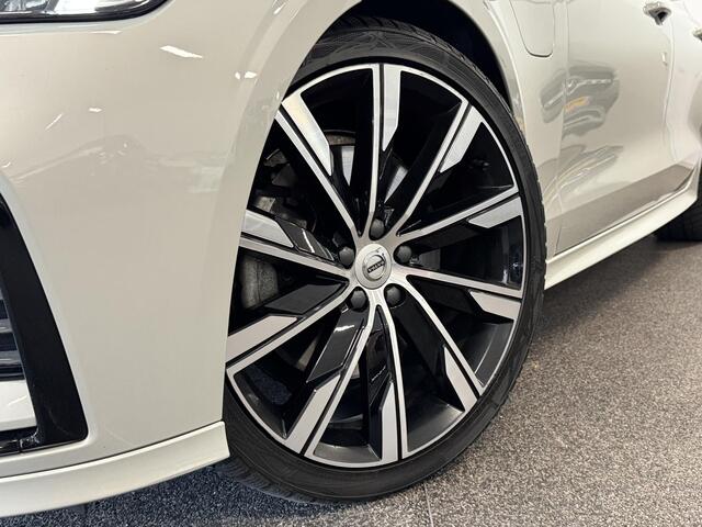 Volvo S60 2.0 Recharge T6 AWD R-Design NAVIGATIE/CAMERA, PANORAMA, LEER,