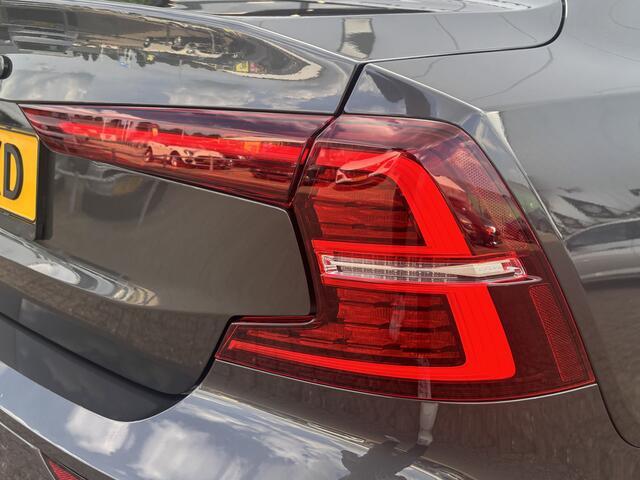 Volvo S60 2.0 B4 198PK Plus Dark | Pilot Assist | H&K Sound | Camera