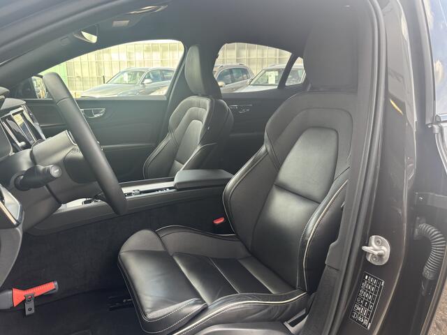 Volvo S60 2.0 B4 198PK Plus Dark | Pilot Assist | H&K Sound | Camera