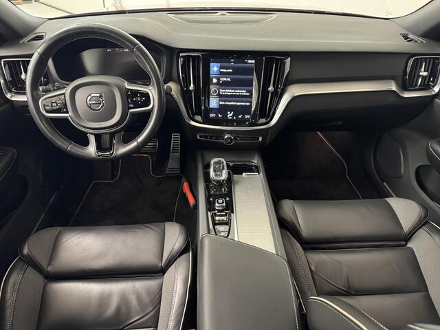 Volvo S60 2.0 B4 R-Design | Elektrisch verstelbare voorstoelen | Trekhaak wegklapbaar | Harman&Kardon |