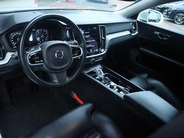 Volvo S60 2.0 B4 Inscription | Pilot assist | Multimedia/navi | Leder | Harman&Kardon | Stoelverwarming achter | Memory stoelen L+R |