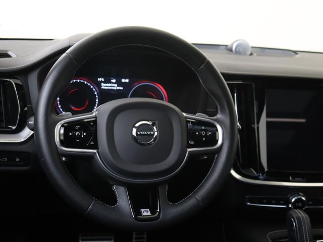 Volvo S60 2.0 T8 AWD Twin Engine R-Design | Bowers & Wilkins | Schuifdak | Camera | Leder Met Geheurgen Functie |