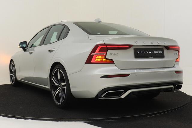 Volvo S60 T4 AUT. R-DESIGN -PANO.DAK|HEAD-UP DISP.|HARMAN/KARDON|KEYLESS|POWER-SEATS|POLESTAR|TREKHAAK