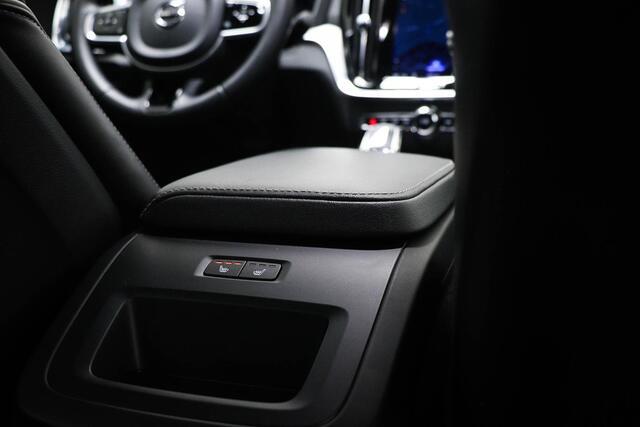 Volvo S60 2.0 B3 Plus Dark | LEDER | STUURVERWARMING | DAB | APPLE | CAMERA
