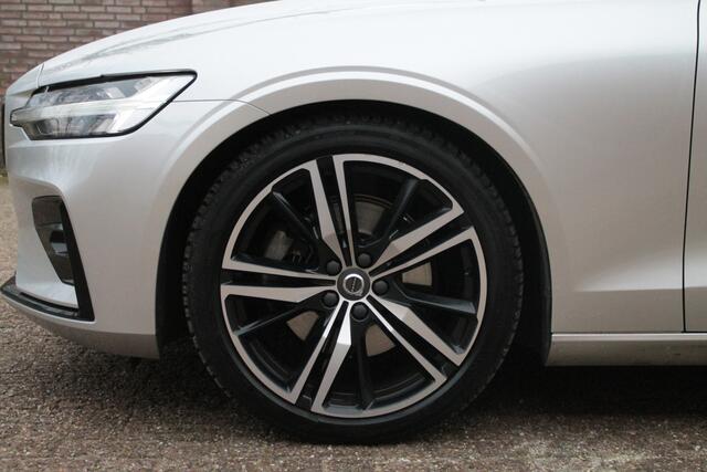 Volvo S60 2.0 B4 R-Design | Pano | Carplay | LED