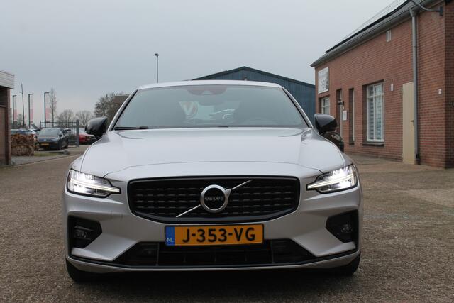 Volvo S60 2.0 B4 R-Design | Pano | Carplay | LED