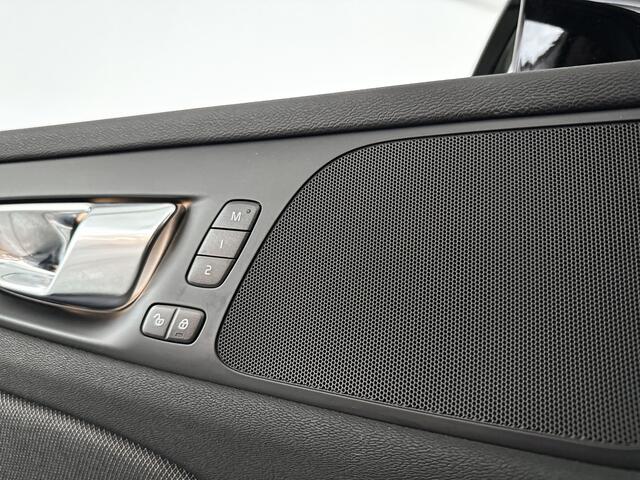 Volvo S60 Recharge T6 AWD Plus Dark | Parkeercamera | Stoel- en Stuurverwarming | Trekhaak