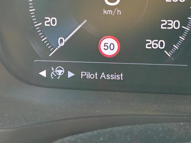 Volvo S60 2.0 B4 Inscription | Stoelverwarming voor + achter | Volvo on Call | Standkachel | Parkeercamera | Harman/Kardon | Stuurwiel verwarming |