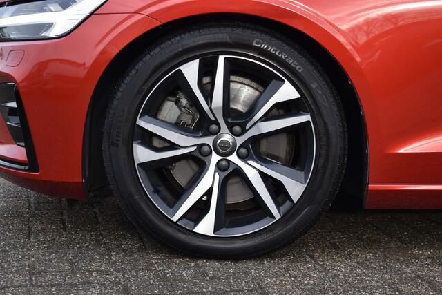 Volvo S60 T5 251 Autmaat Intro Edition | Carplay | Leder | ACC | PDC V/A | Keyless | Blis | Camera Achter