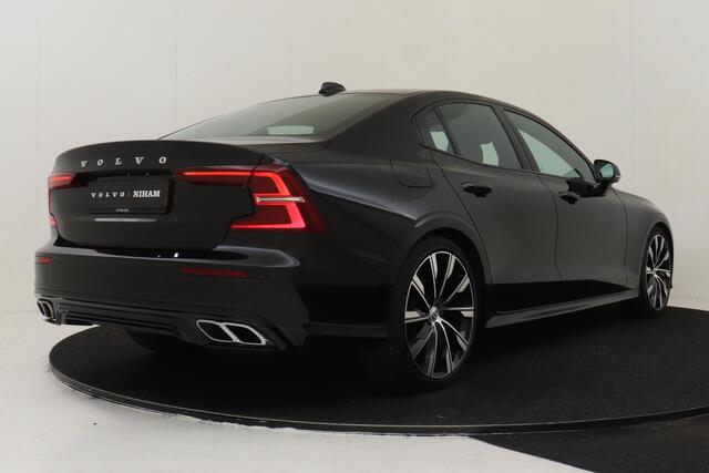 Volvo S60 B4 (M-HYBRID) R-DESIGN -POWER-SEAT|KEYLESS|BLIS|CLIMATE|20"|EXT.STYLING|SPORTCHASSIS