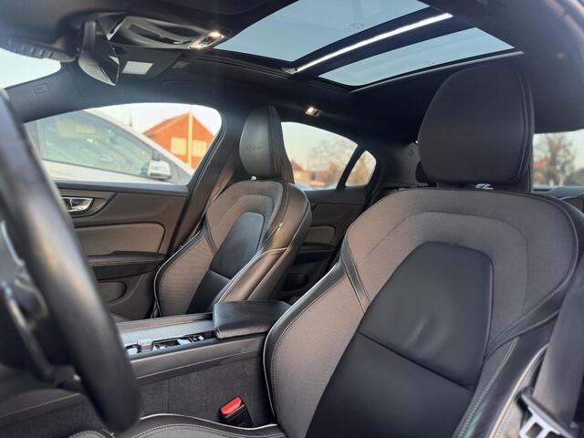 Volvo S60 2.0 T5 Intro Edition / Nap / Pano / R-Desing / Leer /