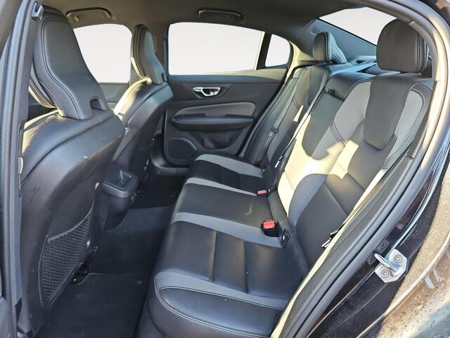 Volvo S60 2.0 B3 R-Design | Lederen bekleding | Stuur- en stoel verwarming | Memory stoelen |