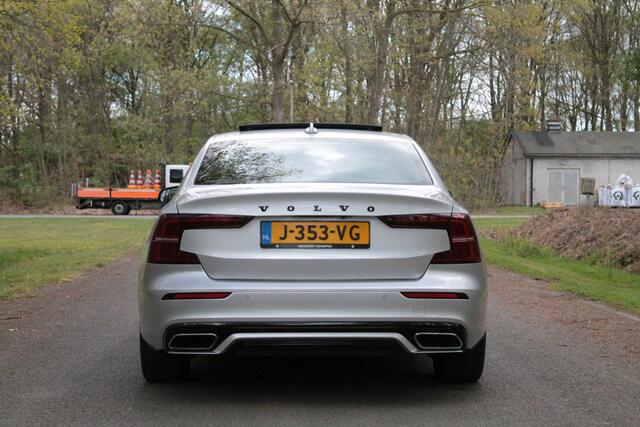 Volvo S60 2.0 B4 R-Design | Pano | Carplay | LED