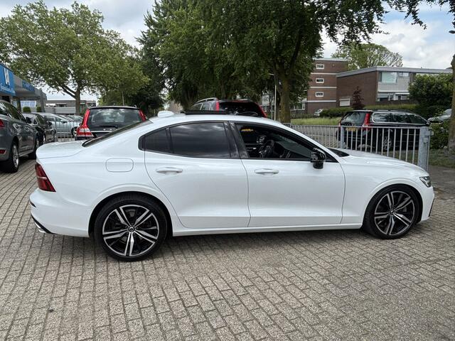 Volvo S60 T6 Recharge AWD R-Design B&W HeadUp 360 Keyless Pano