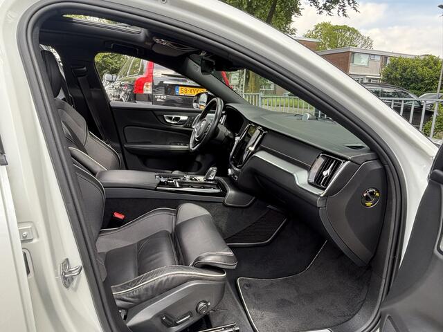 Volvo S60 T6 Recharge AWD R-Design B&W HeadUp 360 Keyless Pano