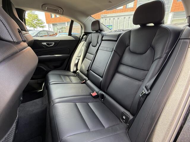 Volvo S60 BWJ 2021 2.0 B4 198 PK Inscription AUTOMAAT | FULL LED | HARMAN/KARDON | LEDER | KEYLESS | ELEKTR. STOELEN | ADAPTIVE CRUISE | STOEL + STUURVERW. | DAB + | CAMERA | DODE HOEK | LMV | PDC