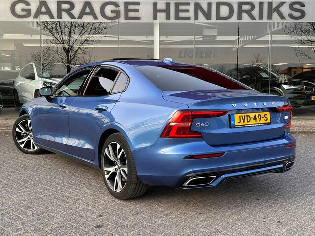 Volvo S60 2.0 Recharge T8 AWD R-Design | Full Options! | Trekhaak 2000kg | Panorama | Leder | LED |