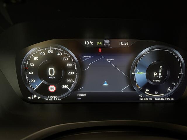 Volvo S60 2.0 Recharge T6 PHEV AWD R-Design Pano/ Adapt. Cruise/ Stuur en Stoelverw./ Navi/ LMV