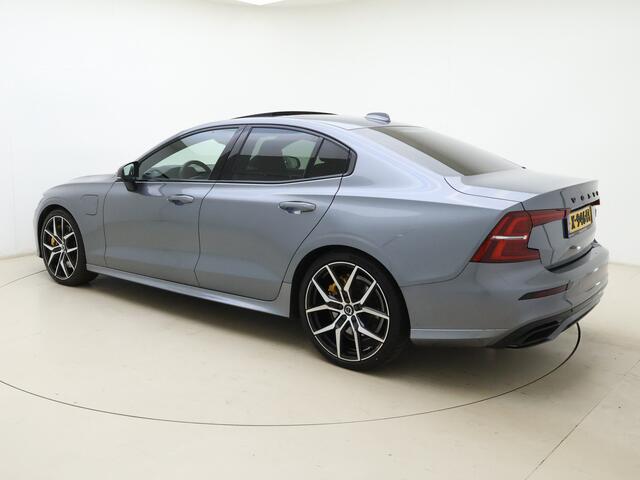 Volvo S60 T8 405pk AWD Polestar Engineered / Panoramadak / 20'' / Styling Kit / Black Pack / Harman&Kardon Audio / Head-Up / Flippers / Getint Glas / 360 Camera / DAB / Full-LED / Gelaagd Glas /