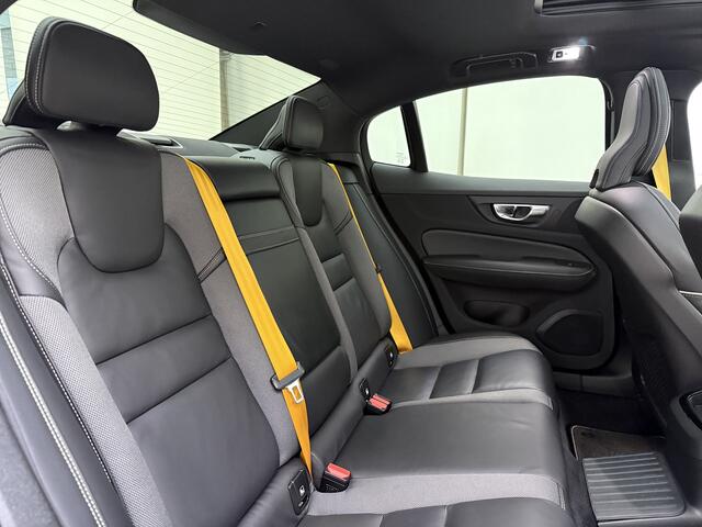 Volvo S60 T8 405pk AWD Polestar Engineered / Panoramadak / 20'' / Styling Kit / Black Pack / Harman&Kardon Audio / Head-Up / Flippers / Getint Glas / 360 Camera / DAB / Full-LED / Gelaagd Glas /