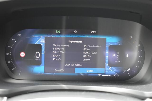 Volvo S60 B4 Plus Dark | Harman Kardon Premium Sound | 20'' lichtmetalen velgen | Elektrisch verstelbare stoelen met geheugen | Elektrisch uitklapbare trekhaak | Stuur en stoelverwarming | Achteruitrijcamera | Keyless | Google Navigatie |