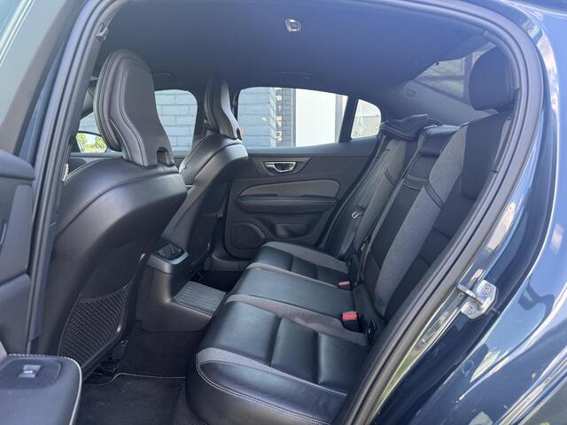 Volvo S60 2.0 Recharge T8 AWD R-Design | Trekhaak | Standkachel | Parkeercamera | Power Seat | Memory | Zonnewering | Leder | Stoel/stuurverwarming | Parkeercamera |