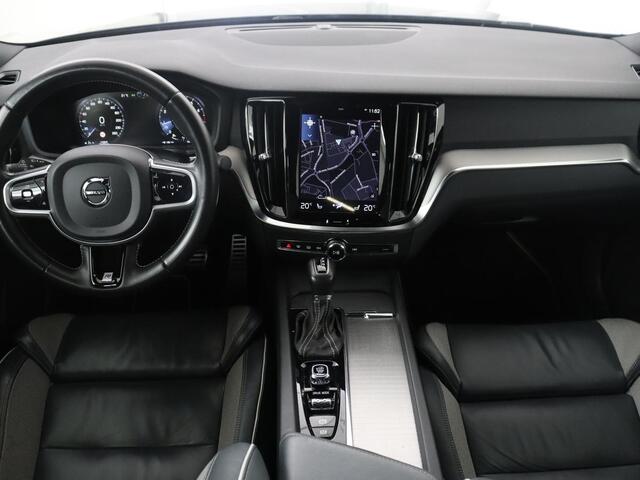 Volvo S60 2.0 T4 R-Design | Stoelverwarming | LED | Navigatie | Camera |
