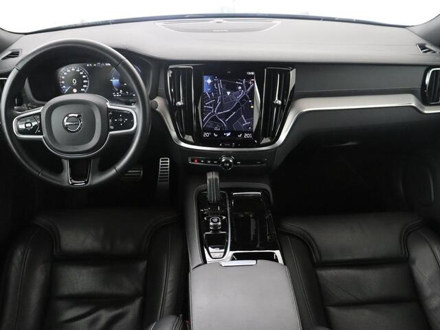 Volvo S60 2.0 Recharge T8 AWD R-Design SOH 95,6% | 360 Camera | Navigatie | Apple Carplay | Stoelverwarming