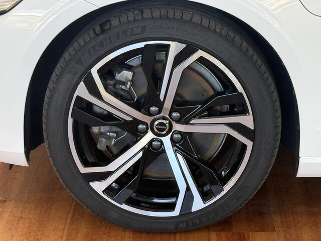 Volvo S60 2.0 Recharge T6 AWD Plus Dark Long Range