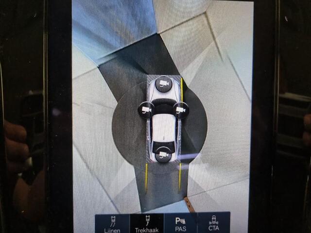 Volvo S60 2.0 B3 Inscription | Adaptieve Cruise Control | Panoramadak | Trekhaak | 360º Parkeercamera | Head-Up Display | 19" Velgen | Harman Kardon Audio | Stoel-/Stuurverwarming |