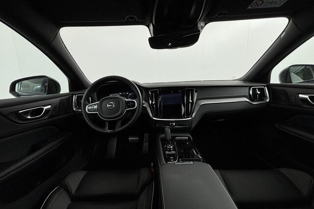 Volvo S60 2.0 RECHARGE T6 350PK AWD R-DESIGN AUT8 | Panoramadak | Harman Kardon | Park Assist