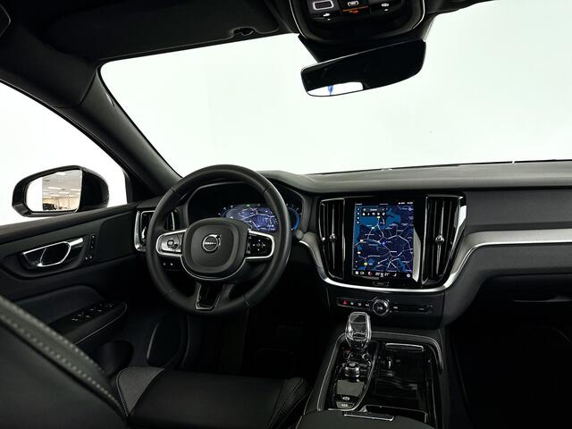 Volvo S60 Recharge T6 AWD Plus Dark | SOH 99% | Parkeercamera | Stoel- en Stuurverwarming | Trekhaak