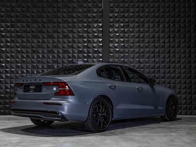Volvo S60 2.0 T8 AWD Polestar | Pano | 20"| B&W | HUD | Blis | Topv. | Pilot |