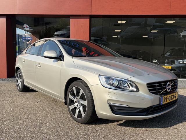 Volvo S60 1.5 T2 Automaat Polar+ | Leder| Winterpack | – foto 3