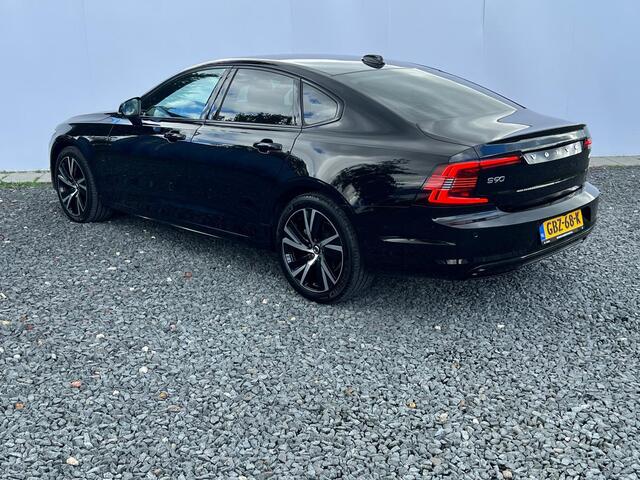 Volvo S90 2.0 B4 Ultimate Automaat - Leder - Memorystoelen - Stoelverwarming - Full-Led HighBeam Koplampen - Parkeerhulp voor + achter met Camera - DAB+