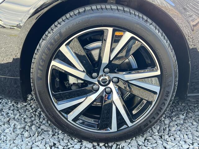 Volvo S90 2.0 B4 Ultimate Automaat - Leder - Memorystoelen - Stoelverwarming - Full-Led HighBeam Koplampen - Parkeerhulp voor + achter met Camera - DAB+