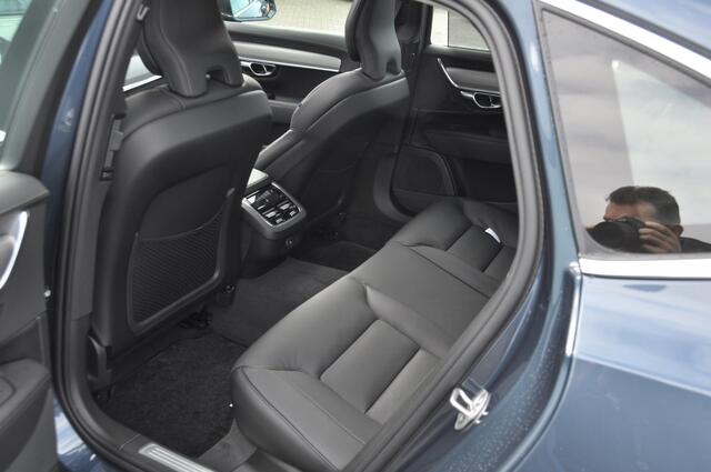 Volvo S90 B5 250PK Automaat Ultimate Bright / Adaptive cruise control/ Parkeersensoren met camera/ Harman Kardon audio, Panoramadak/ Head up display/ BLIS/ Apple carplay/ Leder dashboard
