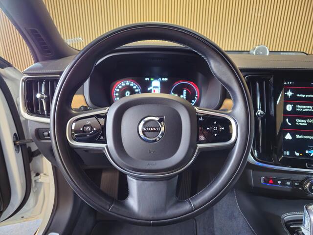 Volvo S90 2.0 T8 AWD Inscription Stoel/Stuurverwarming - Stoelmassage - Bowers & Wilkins audio - 360 Cam - Head-up display