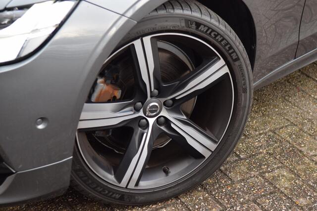 Volvo S90 T8 390PK AWD R-Design Inscription Full Options!