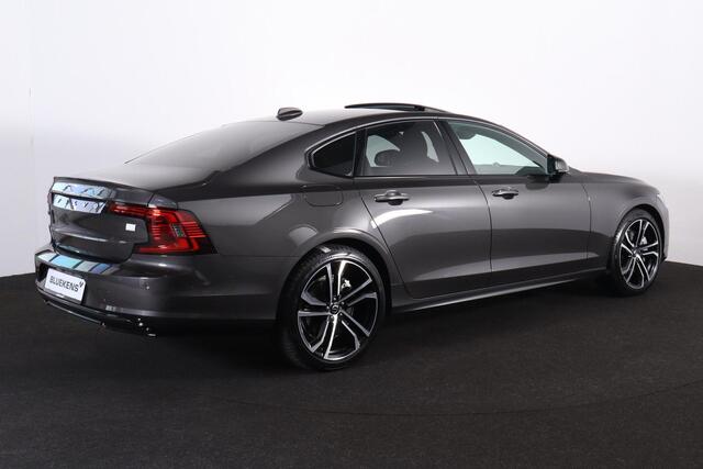Volvo S90 T8 Recharge AWD Ultimate Dark - LONG RANGE - Luchtvering - Schuif/kanteldak - IntelliSafe Assist & Surround - 360º Camera - Bowers & Wilkins audio - Verwarmde voorstoelen, stuur & achterbank - Parkeersensoren voor & achter - Elektr. bedienb. voorstoelen m