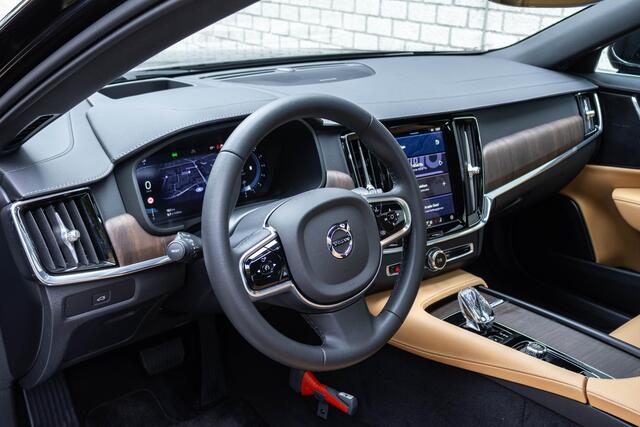 Volvo S90 B5 Automaat Ultimate Bright | 360º camera | Panoramadak | Geventileerde stoelen | Parkeerverwarming | Harman Kardon premium audio | 20'' Lichtmetalen velgen | Adaptive cruise control