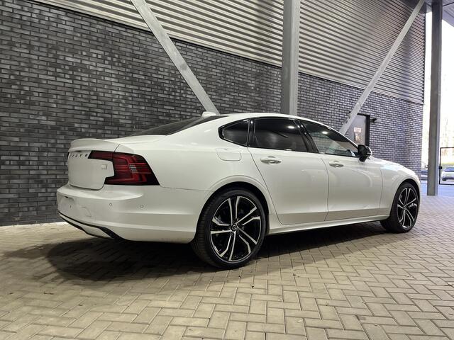 Volvo S90 T8 AWD Ultimate Dark | Long Range | Bowers&Wilkins | Luchtvering Achter | Schuif/kanteldak | Head-Up | 20 Inch