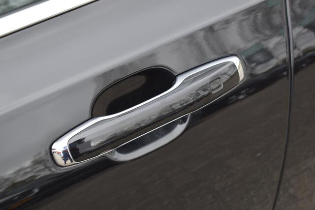 Volvo S90 T6 320PK AWD Inscription HUD | B&W | 360 Camera | Schuifdak | Luchtvering | Trekhaak | 20"LMV