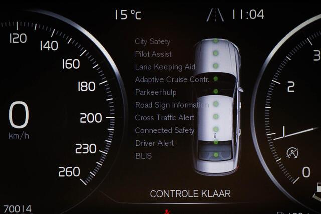 Volvo S90 2.0 T4 Business Luxury + | HEAD UP | MASSAGE | STOELKOELING | 20"