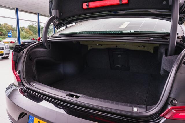 Volvo S90 T4 Inscription, Luxury,Scandinavian, Versatility, Plus Line