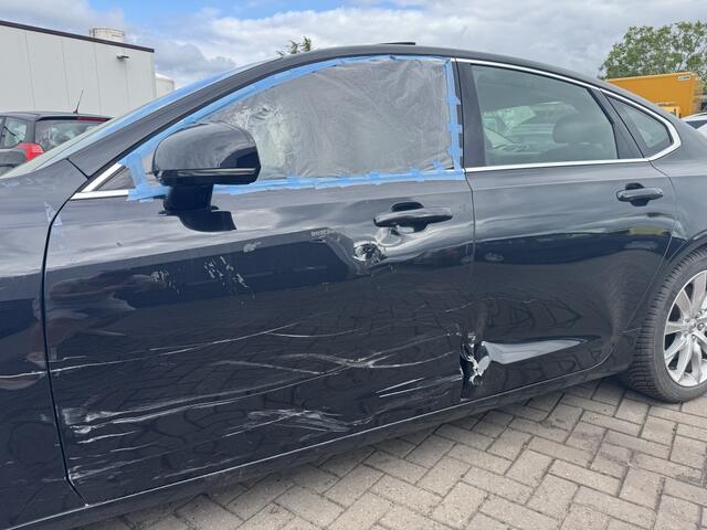 Volvo S90 2.0 T5 Momentum 2018 Schuifdak Lichte Schade