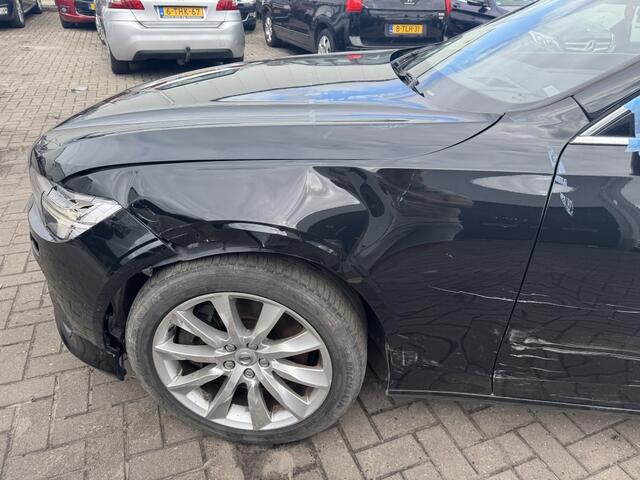 Volvo S90 2.0 T5 Momentum 2018 Schuifdak Lichte Schade